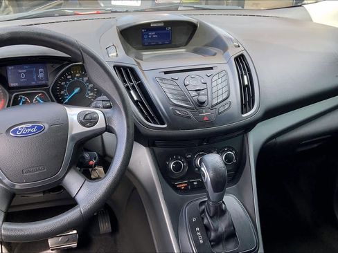 Used 2015 Ford Escape S image 7