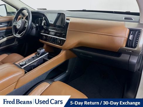 Used 2022 Nissan Pathfinder Platinum w/ Cargo Package image 33