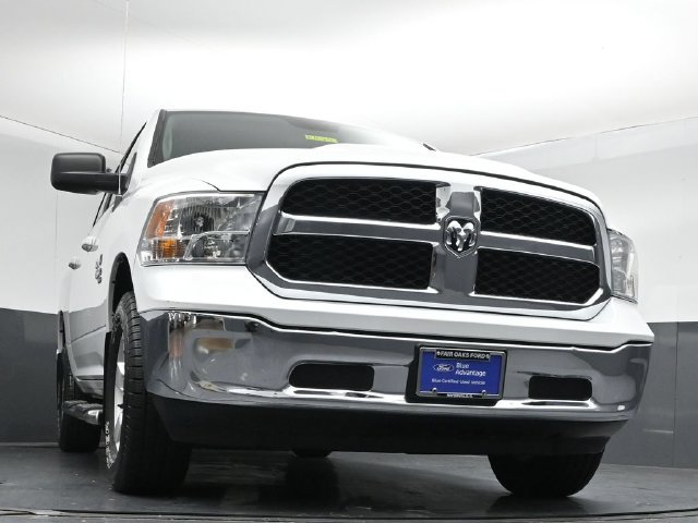 Used 2021 RAM 1500 Classic SLT AWD/4WD image 34