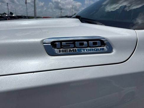 Used 2023 RAM 1500 Limited AWD/4WD image 3