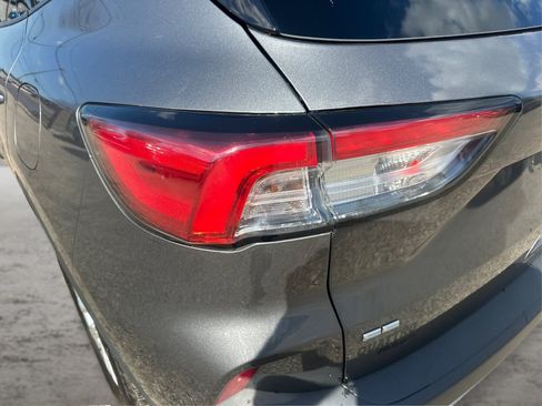 Used 2022 Ford Escape SE FWD image 21