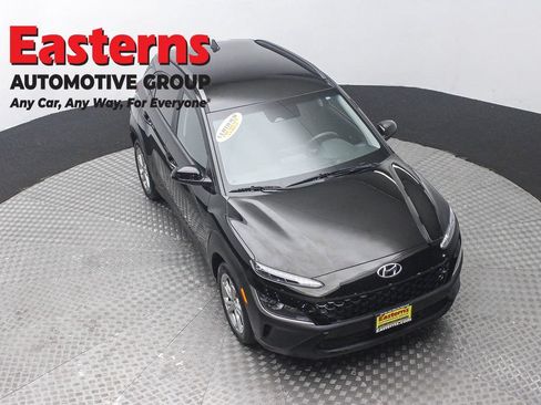 Used 2023 Hyundai Kona SEL w/ Cargo Package AWD/4WD image 3
