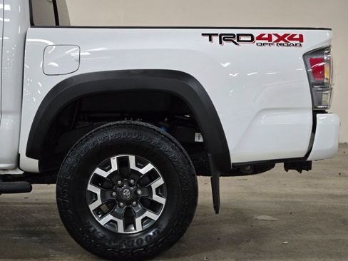 Used 2023 Toyota Tacoma TRD Off-Road image 21