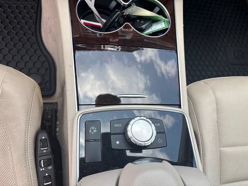Used 2014 Mercedes-Benz E 350 4MATIC Coupe image 17