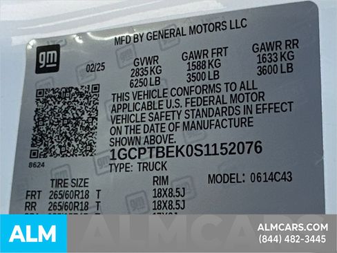 Used 2025 Chevrolet Colorado W/T w/ WT Custom Package AWD/4WD image 36
