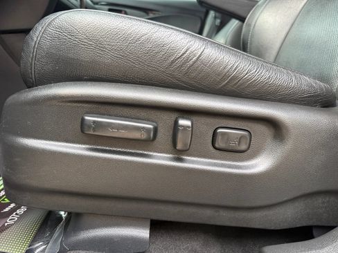 Used 2018 Honda Pilot Elite image 17