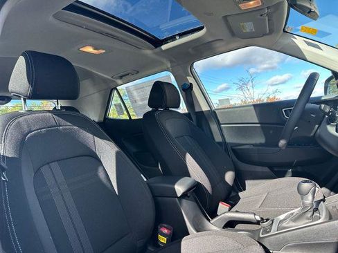 New 2026 Hyundai Venue SEL FWD image 12