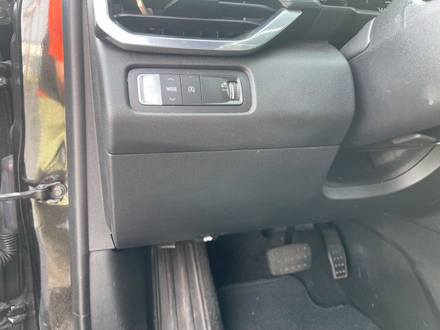Used 2025 GMC Acadia Elevation FWD image 17