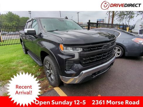 Used 2022 Chevrolet Silverado 1500 LT AWD/4WD image 1