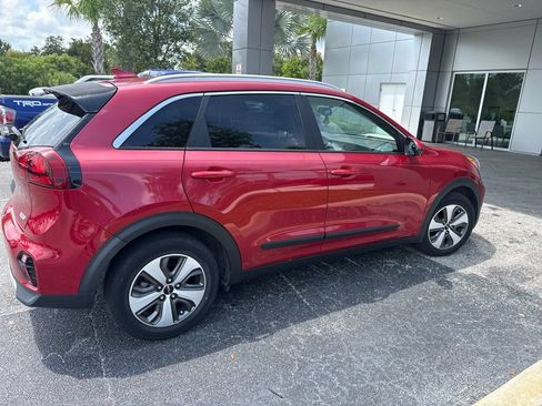 Used 2022 Kia Niro LX FWD image 30
