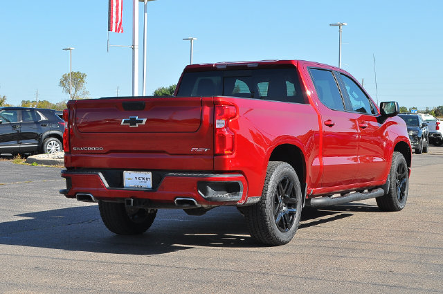 Used 2025 Chevrolet Silverado 1500 RST AWD/4WD image 3
