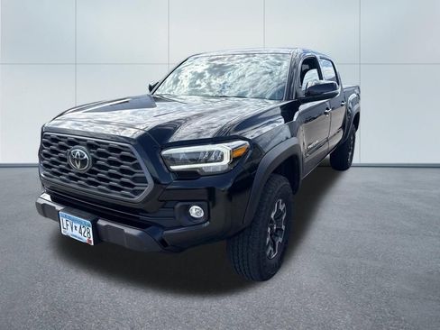Used 2023 Toyota Tacoma TRD Off-Road AWD/4WD image 3