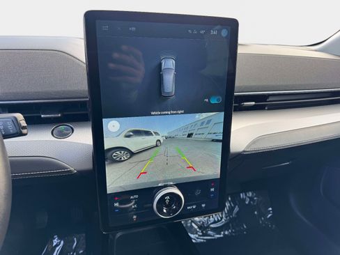 Used 2021 Ford Mustang Mach-E Select image 39