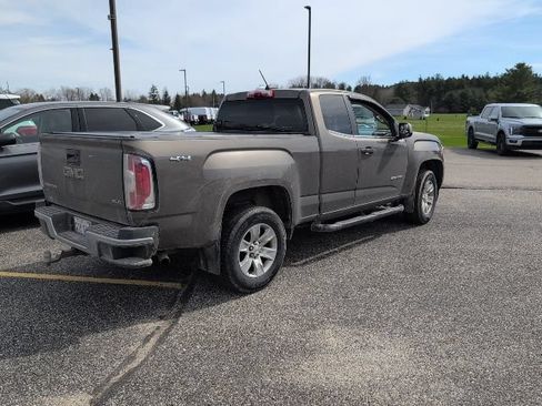 Used 2017 GMC Canyon SLE w/ Trailering Package AWD/4WD image 3