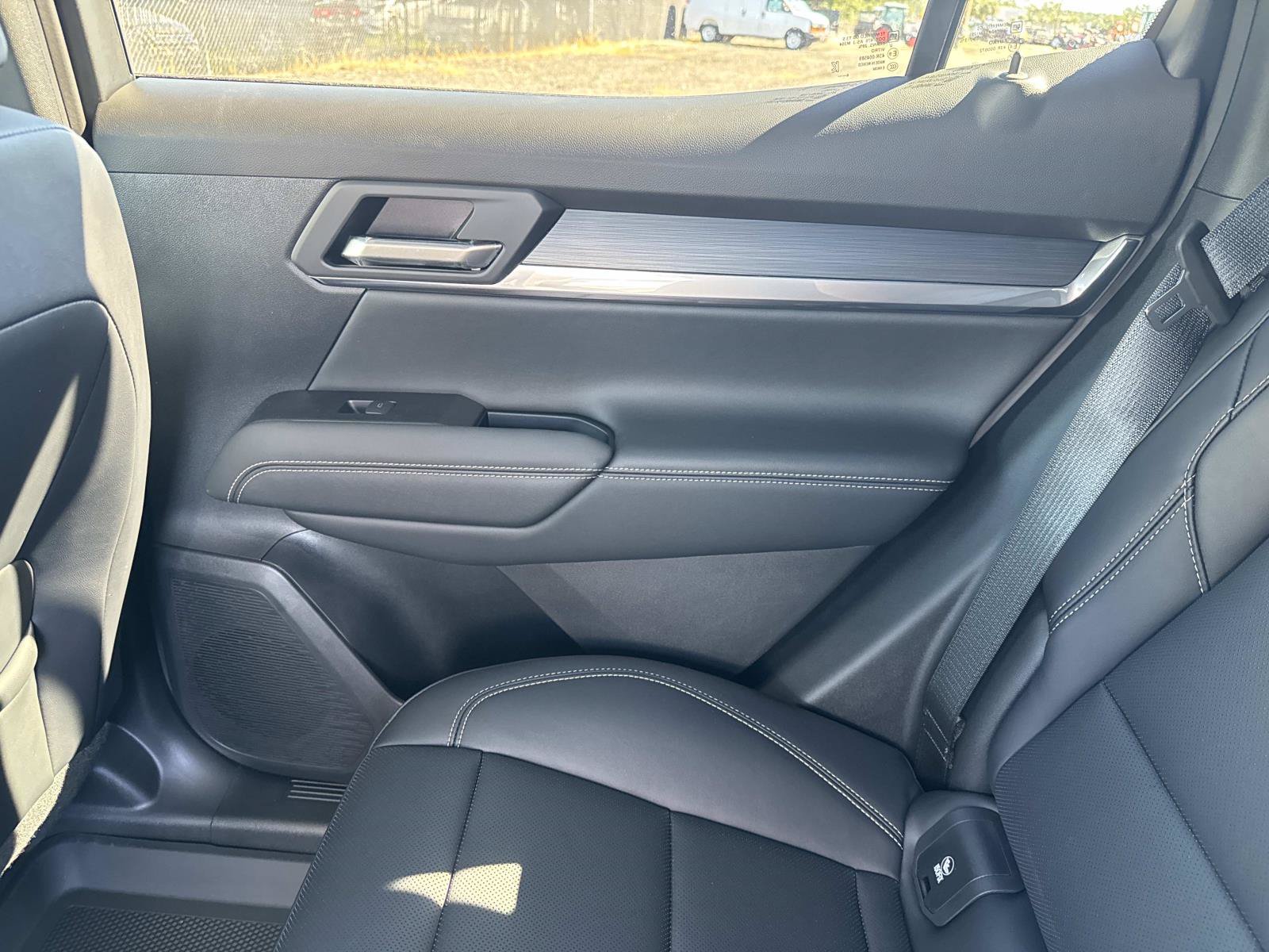 New 2027 GMC Terrain Elevation FWD image 15