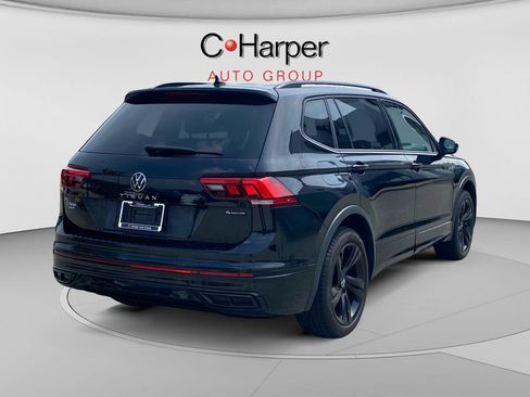 Used 2024 Volkswagen Tiguan SE R-Line AWD/4WD image 3