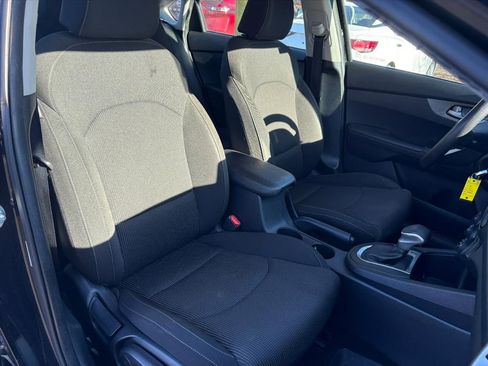 Used 2021 Kia Forte LXS image 16