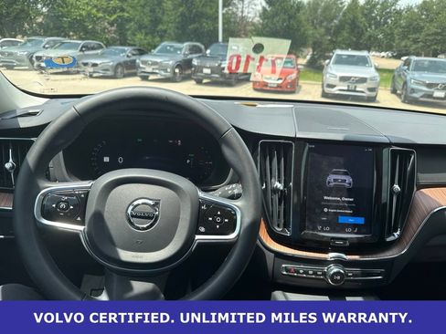 Certified 2024 Volvo XC60 T8 Ultimate w/ Protection Package Premier AWD/4WD image 19