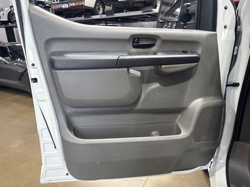 Used 2020 Nissan NV 2500 SV RWD image 10