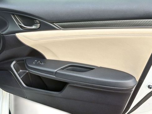 Used 2018 Honda Civic Sport Touring image 32