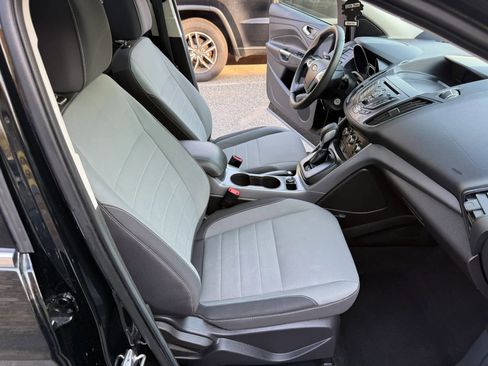 Used 2016 Ford Escape SE AWD/4WD image 32