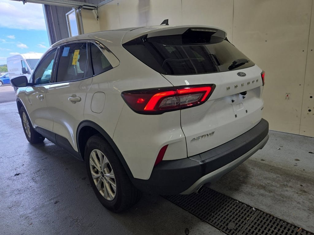 Used 2024 Ford Escape Active w/ Tech Pack #1 AWD/4WD image 14