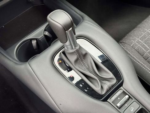 Certified 2025 Honda HR-V LX image 27