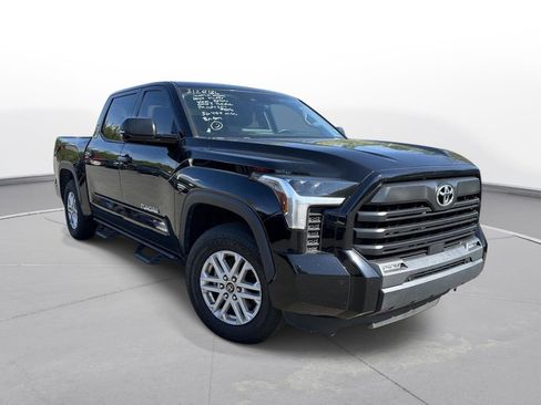 Used 2023 Toyota Tundra SR5 w/ SR5 Premium Package RWD image 4