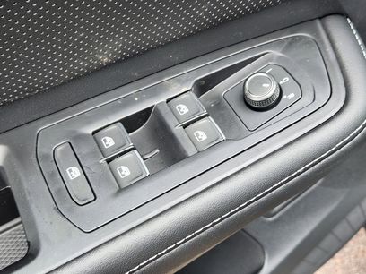 New 2025 Volkswagen Atlas SE