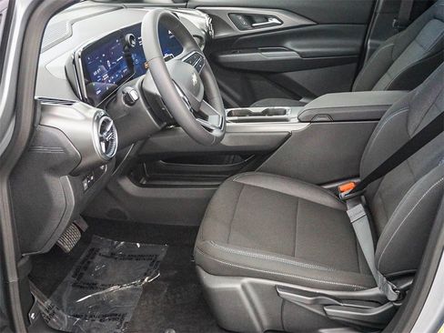 New 2026 Chevrolet Equinox EV LT image 19