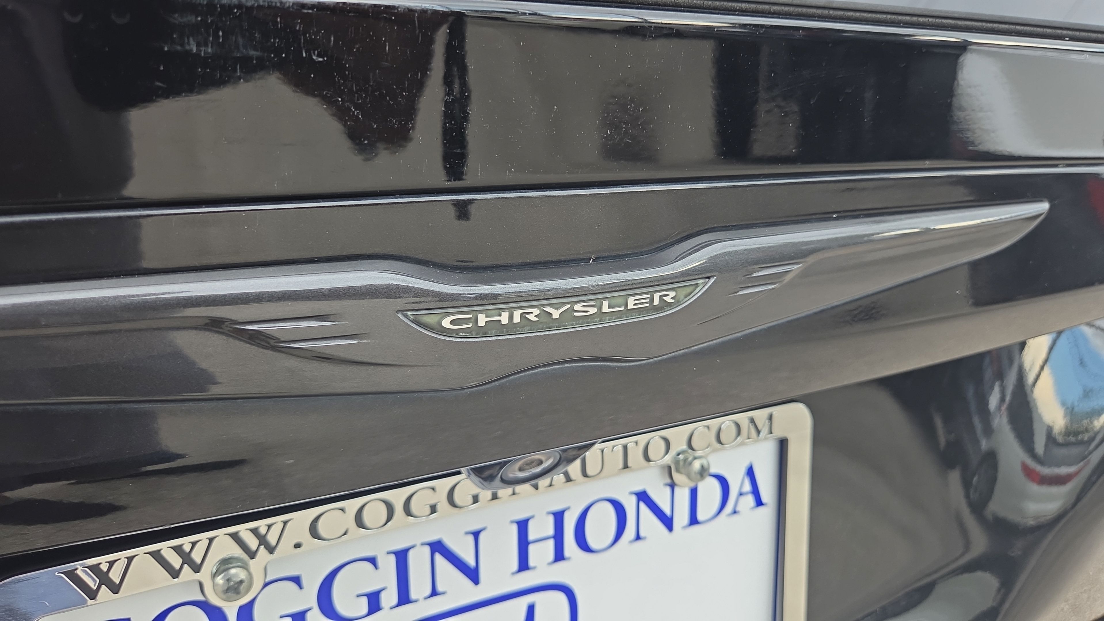 Used 2019 Chrysler Pacifica Touring-L Plus w/ S Appearance Package FWD image 38