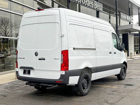 Used 2026 Mercedes-Benz Sprinter 2500 image 3