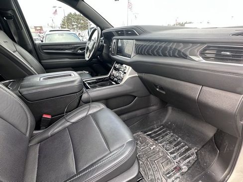 Used 2021 GMC Yukon Denali w/ Denali Ultimate Package image 17