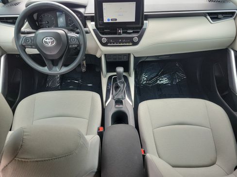 Used 2024 Toyota Corolla Cross L FWD image 22