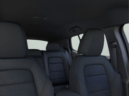 Used 2025 Chevrolet Equinox EV LT FWD image 24