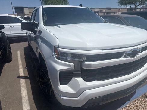 Used 2023 Chevrolet Silverado 1500 RST w/ Z71 Off-Road Package AWD/4WD image 13