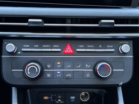 Used 2025 Hyundai Tucson SE image 7