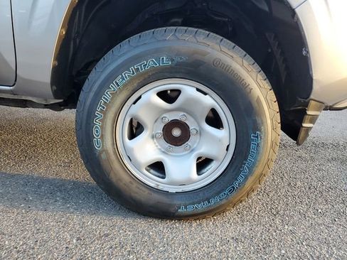 Used 2021 Toyota Tacoma SR w/ SR Convenience Package image 5