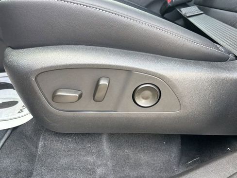 New 2026 Chevrolet Traverse LT w/ Midnight/Sport Edition FWD image 16