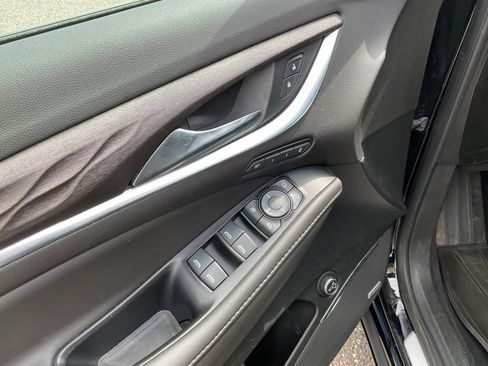 Used 2023 Buick Enclave Avenir w/ Avenir Technology Package AWD/4WD image 25