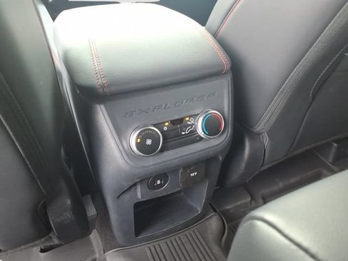 Used 2025 Ford Explorer ST-Line RWD image 11