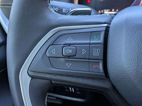 New 2025 Jeep Grand Cherokee Laredo image 27