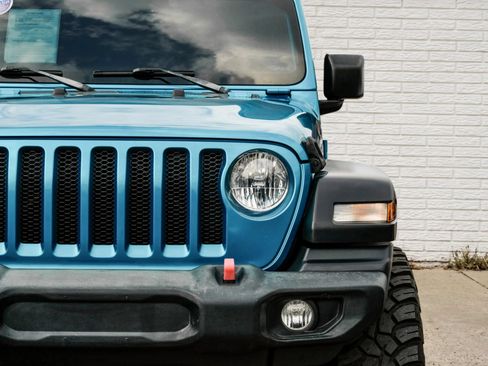 Used 2019 Jeep Wrangler Sport AWD/4WD image 40