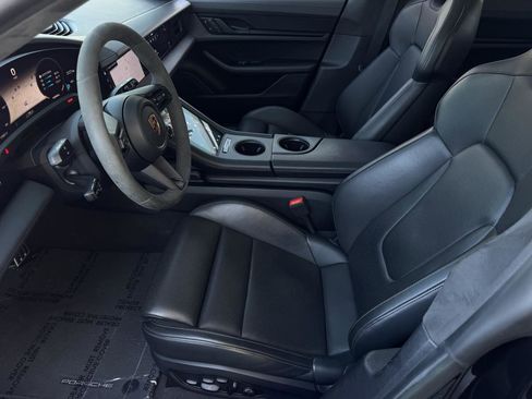 Used 2023 Porsche Taycan GTS image 14