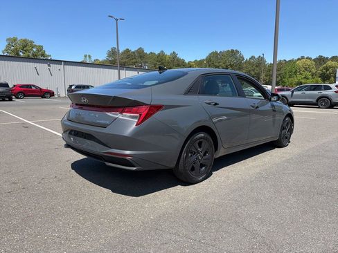 Certified 2023 Hyundai Elantra Blue w/ Cargo Package FWD image 9