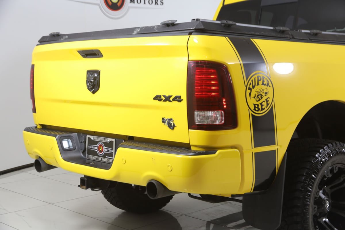Used 2016 RAM 1500 Sport w/ Stinger Yellow Sport Package AWD/4WD image 40