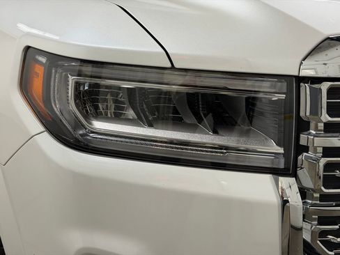 Certified 2021 GMC Acadia Denali w/ Denali Technology Package image 29