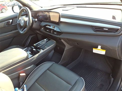 Certified 2025 Buick Enclave Avenir w/ Super Cruise Package image 30