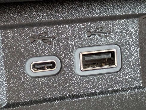 Certified 2024 Chevrolet Colorado Trail Boss w/ Technology Package image 24