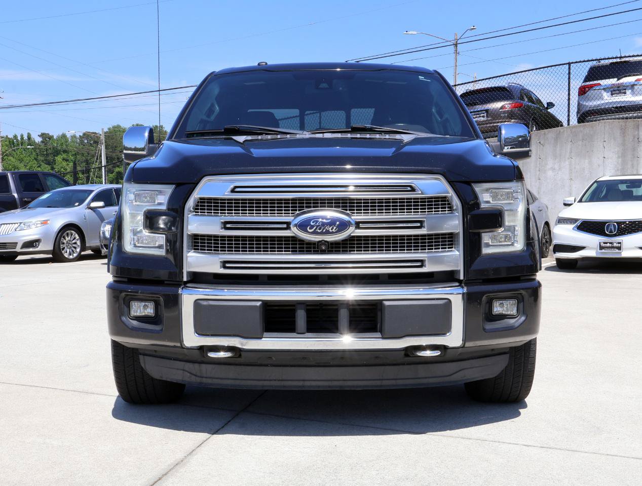 Used 2015 Ford F150 Platinum w/ Equipment Group 701A Luxury AWD/4WD image 10